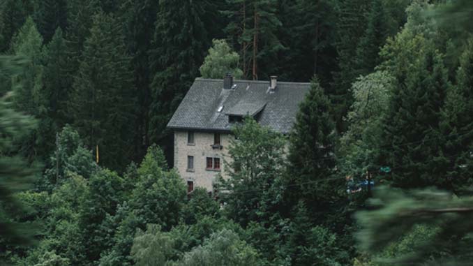 House In The Middle Of Nowhere