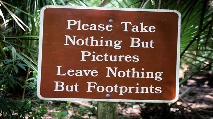 Sign Encouraging People Not To Litter