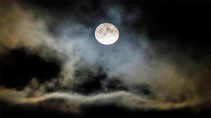 Pic Of The Moon In A Night Sky